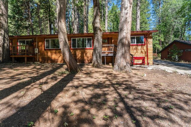 2336 Fairway Dr, Arnold, CA 95223