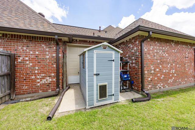 807 Spanish Oaks Dr, Brusly, LA 70719