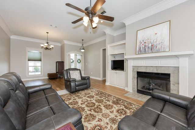 807 Spanish Oaks Dr, Brusly, LA 70719