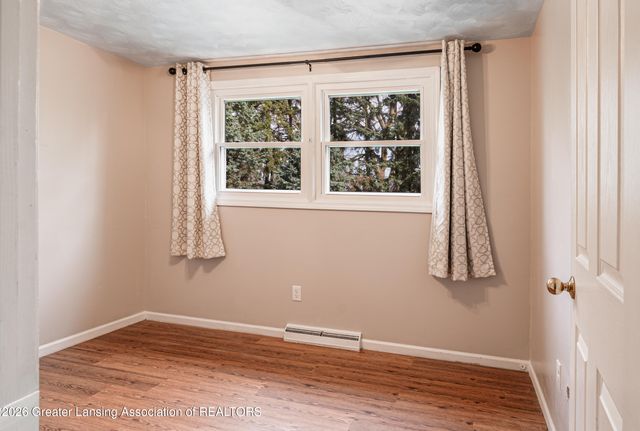 114 Kenway Drive, Lansing, MI 48917