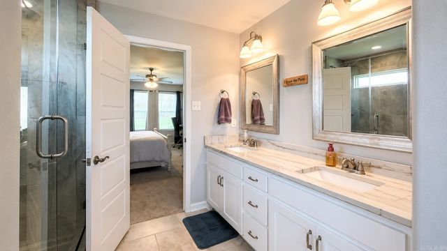 8313 Sapphire Dr, Alexander, AR 72002