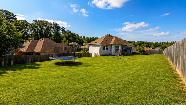 8313 Sapphire Dr, Alexander, AR 72002