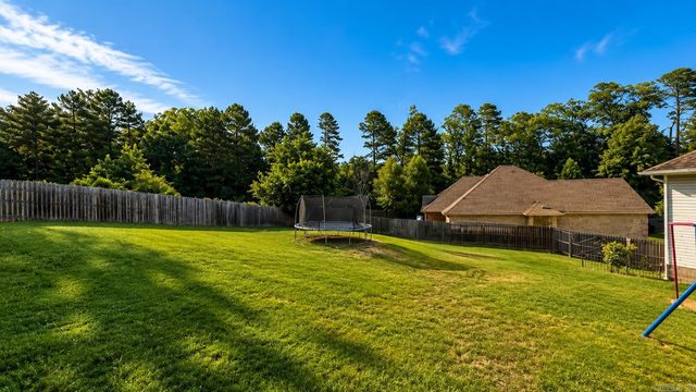 8313 Sapphire Dr, Alexander, AR 72002