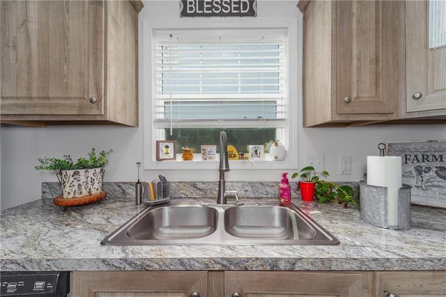 5571 Bowen Road, Blackshear, GA 31516