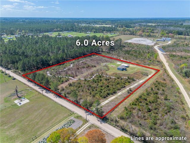 5571 Bowen Road, Blackshear, GA 31516