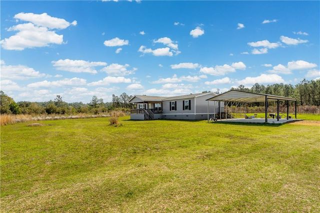 5571 Bowen Road, Blackshear, GA 31516