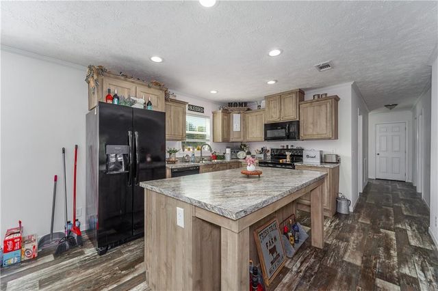 5571 Bowen Road, Blackshear, GA 31516