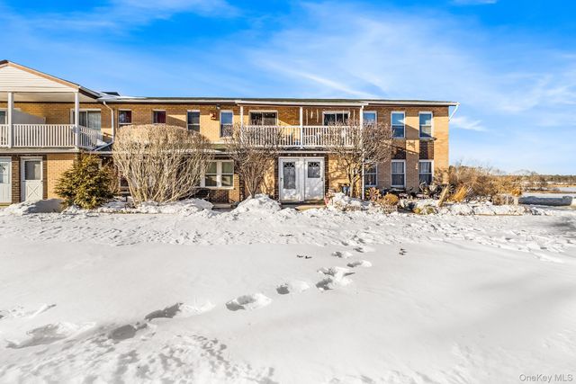 58 Artist Lake Drive, Middle Island, NY 11953