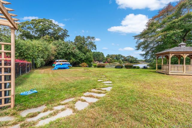 58 Artist Lake Drive, Middle Island, NY 11953