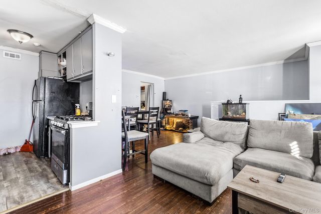 58 Artist Lake Drive, Middle Island, NY 11953