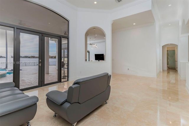 1962 SW 185th Ave, Miramar, FL 33029