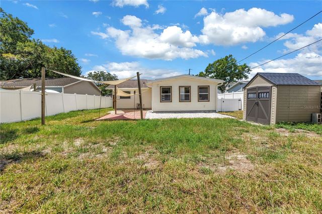 1221 36TH TERRACE N, St Petersburg, FL 33704