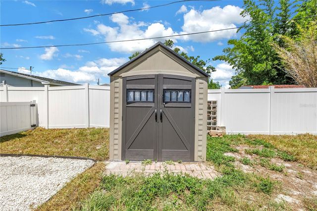1221 36TH TERRACE N, St Petersburg, FL 33704