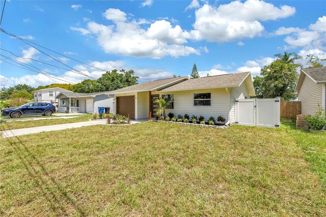 1221 36TH TERRACE N, St Petersburg, FL 33704