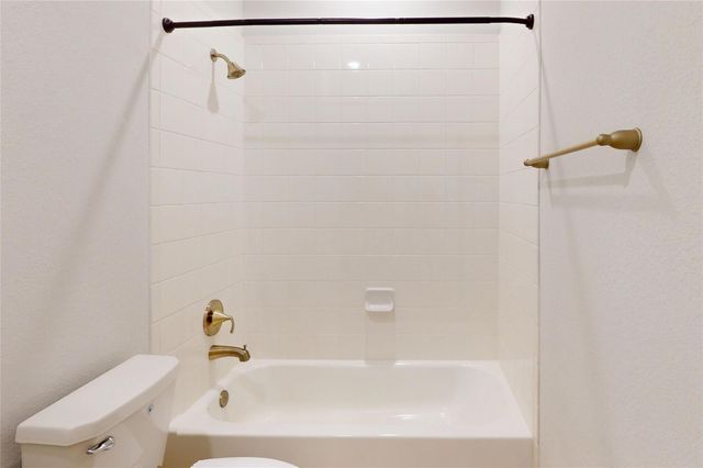 12114 Mckavett Fort Drive, Humble, TX 77346