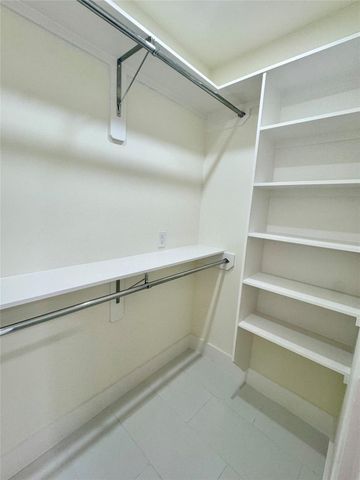 1006 W 43rd Street, Houston, TX 77018