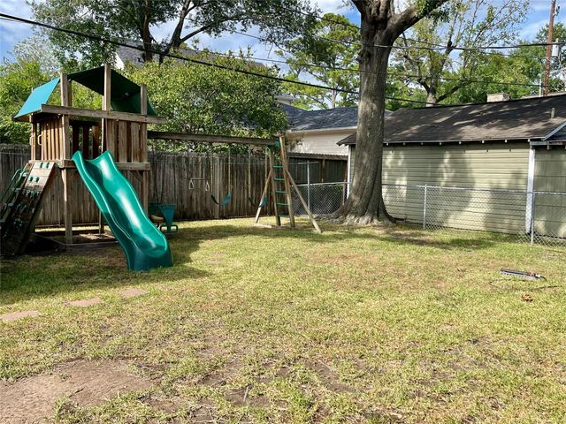 1006 W 43rd Street, Houston, TX 77018
