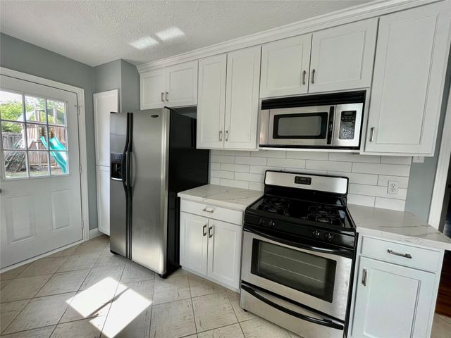 1006 W 43rd Street, Houston, TX 77018