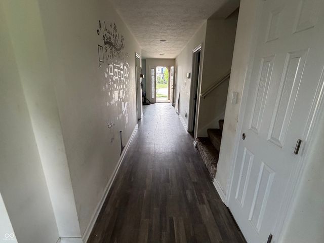 1727 Dogwood Lake Way, Indianapolis, IN 46239