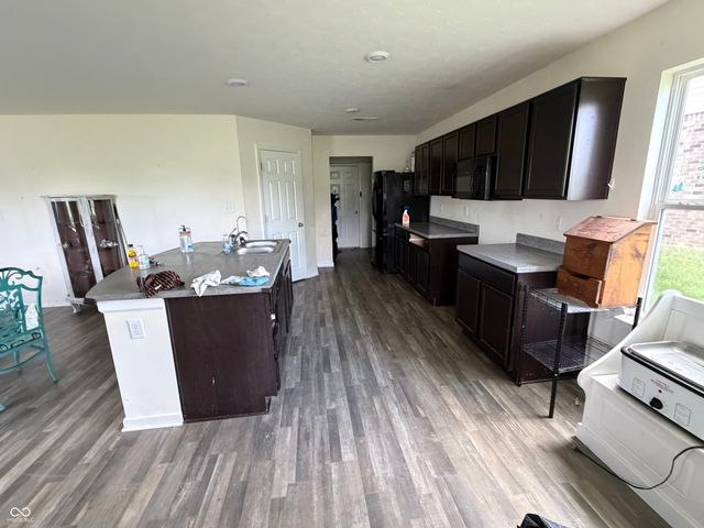 1727 Dogwood Lake Way, Indianapolis, IN 46239