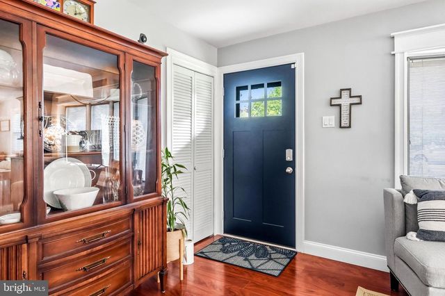5 COLLEGE CIR, Stratford, NJ 08084