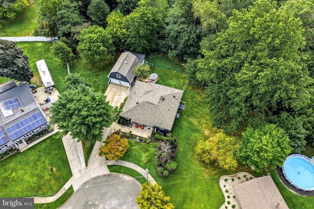 5 COLLEGE CIR, Stratford, NJ 08084