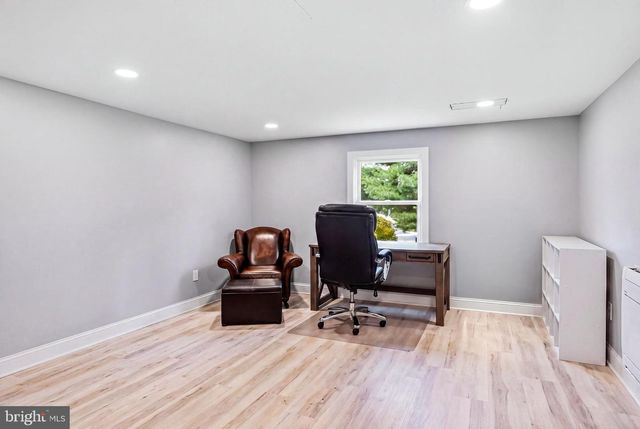 5 COLLEGE CIR, Stratford, NJ 08084