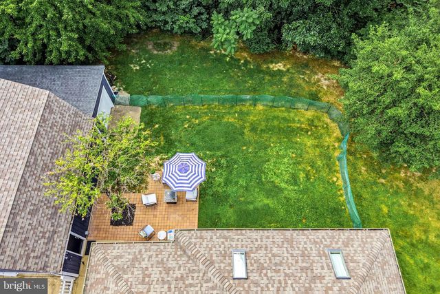 5 COLLEGE CIR, Stratford, NJ 08084