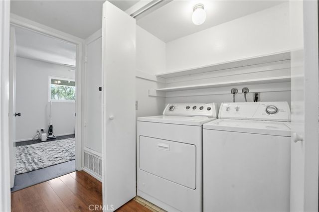 104 Oval, Irvine, CA 92604