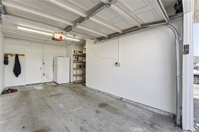 104 Oval, Irvine, CA 92604