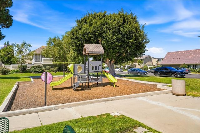 104 Oval, Irvine, CA 92604