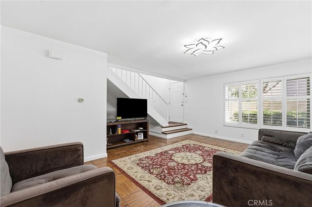 104 Oval, Irvine, CA 92604