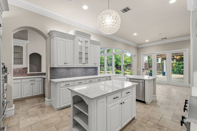 4049 Castle Bank Lane, Frisco, TX 75033