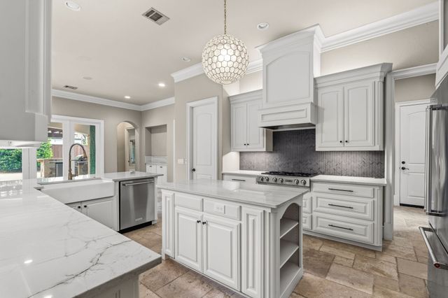 4049 Castle Bank Lane, Frisco, TX 75033