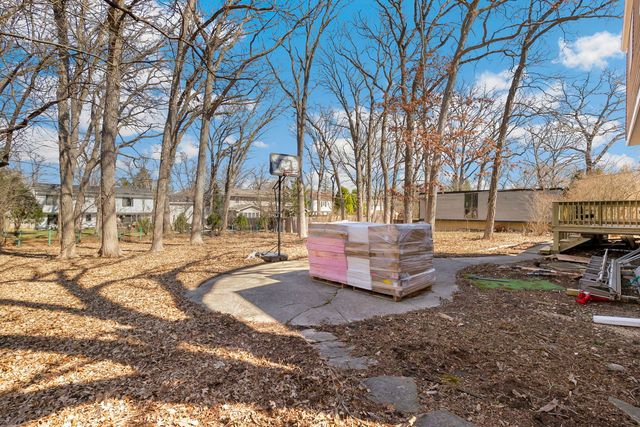 104 E Louis Avenue, Lake Forest, IL 60045