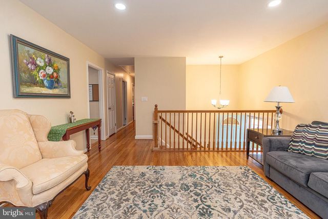 8618 VALLEYFIELD RD, Timonium, MD 21093