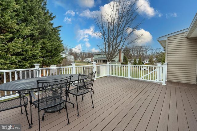 8618 VALLEYFIELD RD, Timonium, MD 21093