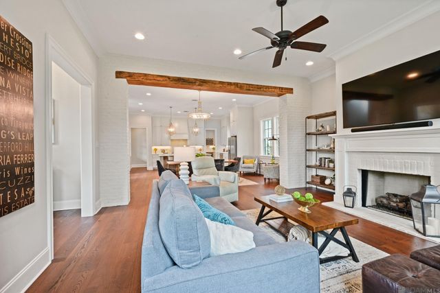 5035 Arrowhead St, Baton Rouge, LA 70808