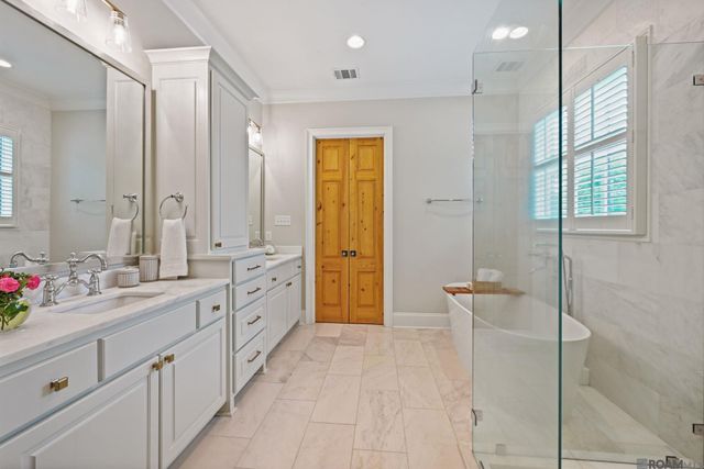 5035 Arrowhead St, Baton Rouge, LA 70808