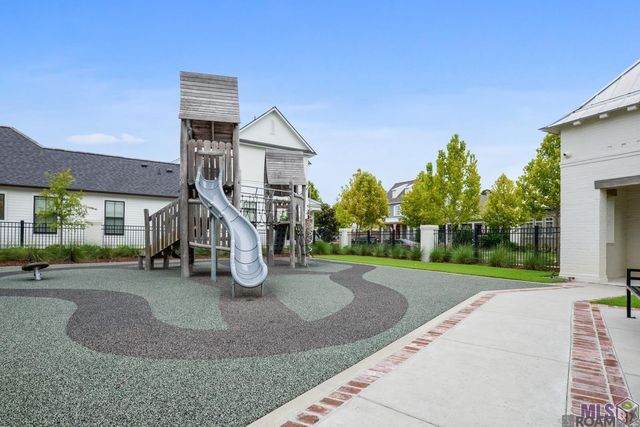 5035 Arrowhead St, Baton Rouge, LA 70808