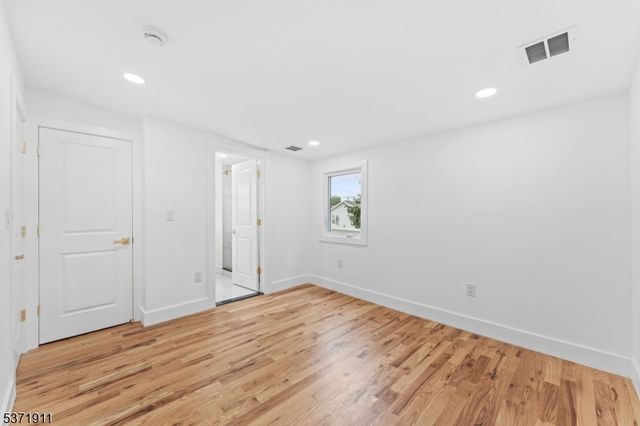 441 S 9Th St, Newark City, NJ 07103