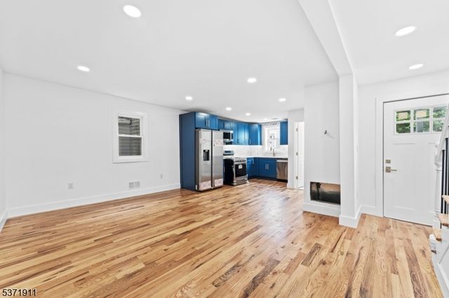 441 S 9Th St, Newark City, NJ 07103