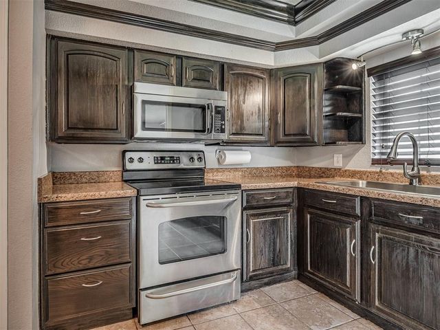 503 W Owens Street, El Reno, OK 73036