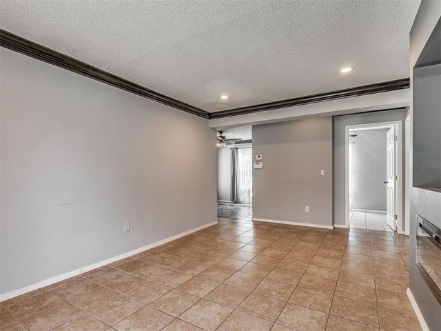 503 W Owens Street, El Reno, OK 73036
