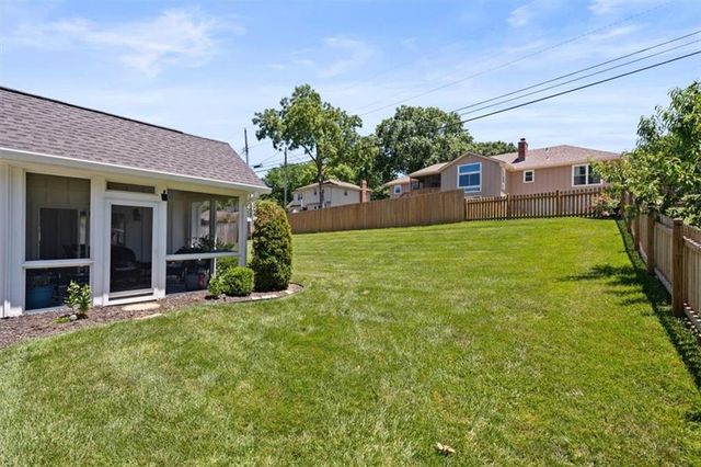 5133 Ballentine Street, Shawnee, KS 66203