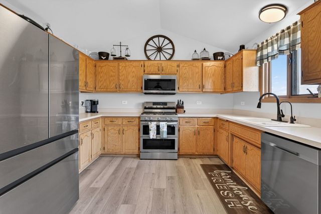 702 Longwood Court, Minooka, IL 60447