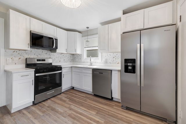 9150 S Wallace Street, Chicago, IL 60620