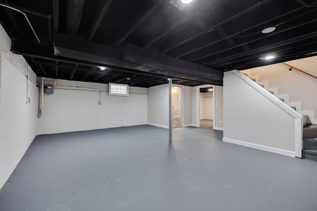 9150 S Wallace Street, Chicago, IL 60620