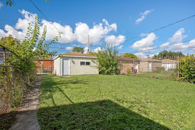 9150 S Wallace Street, Chicago, IL 60620