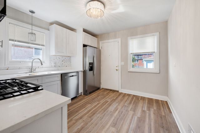 9150 S Wallace Street, Chicago, IL 60620